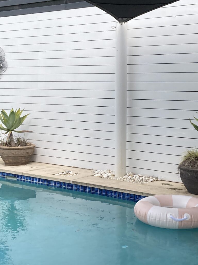 Pool with pink and white float